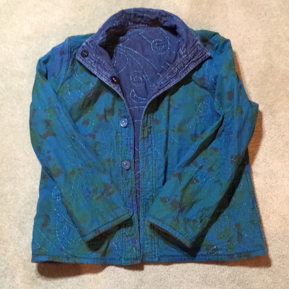Cute reversible jacket. - Picture 2 of 4